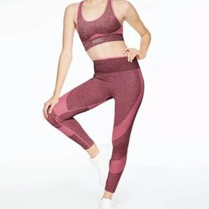 PINK SEAMLESS WORKOUT SET